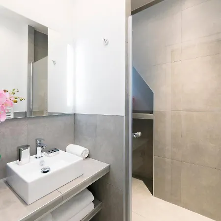 Appartement Luxury 4 Bedrooms Opera Lafayette Ii By Livinparis